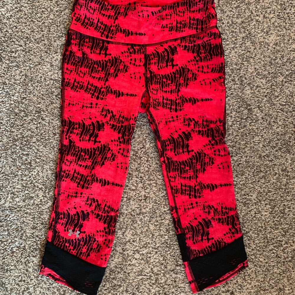 Under Armour crop yoga leggings
